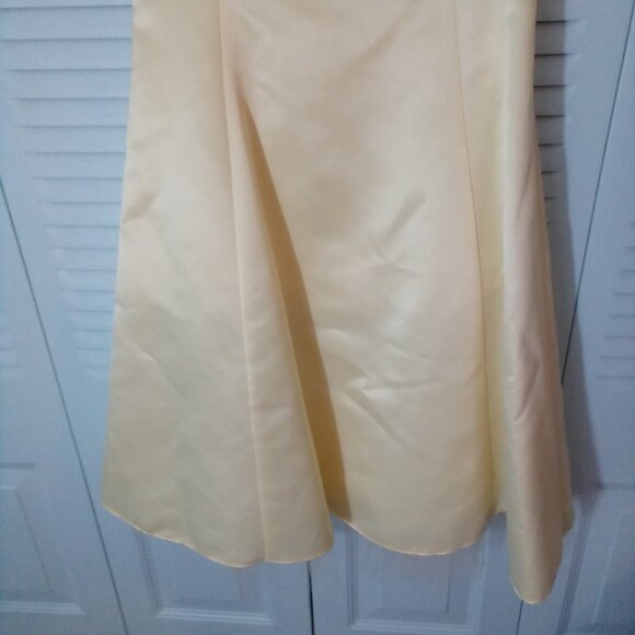 VTG JESSICA McCLINTOCK 10 PALE YELLOW SATIN OFF THE SHOULDER DRESS TULLE LINED - Picture 4 of 9